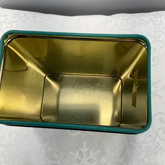 Home Made Ginger Wafers Tin Box Famous Biscuit Co. Collectible Storage Container - Picture 7 of 7